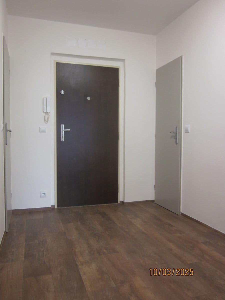 Prenájom bytu 1-izbový 50 m², 5. května, Praha, Praha Prenájom bytu 1-izbový 50 m², 5. května, Praha, Praha