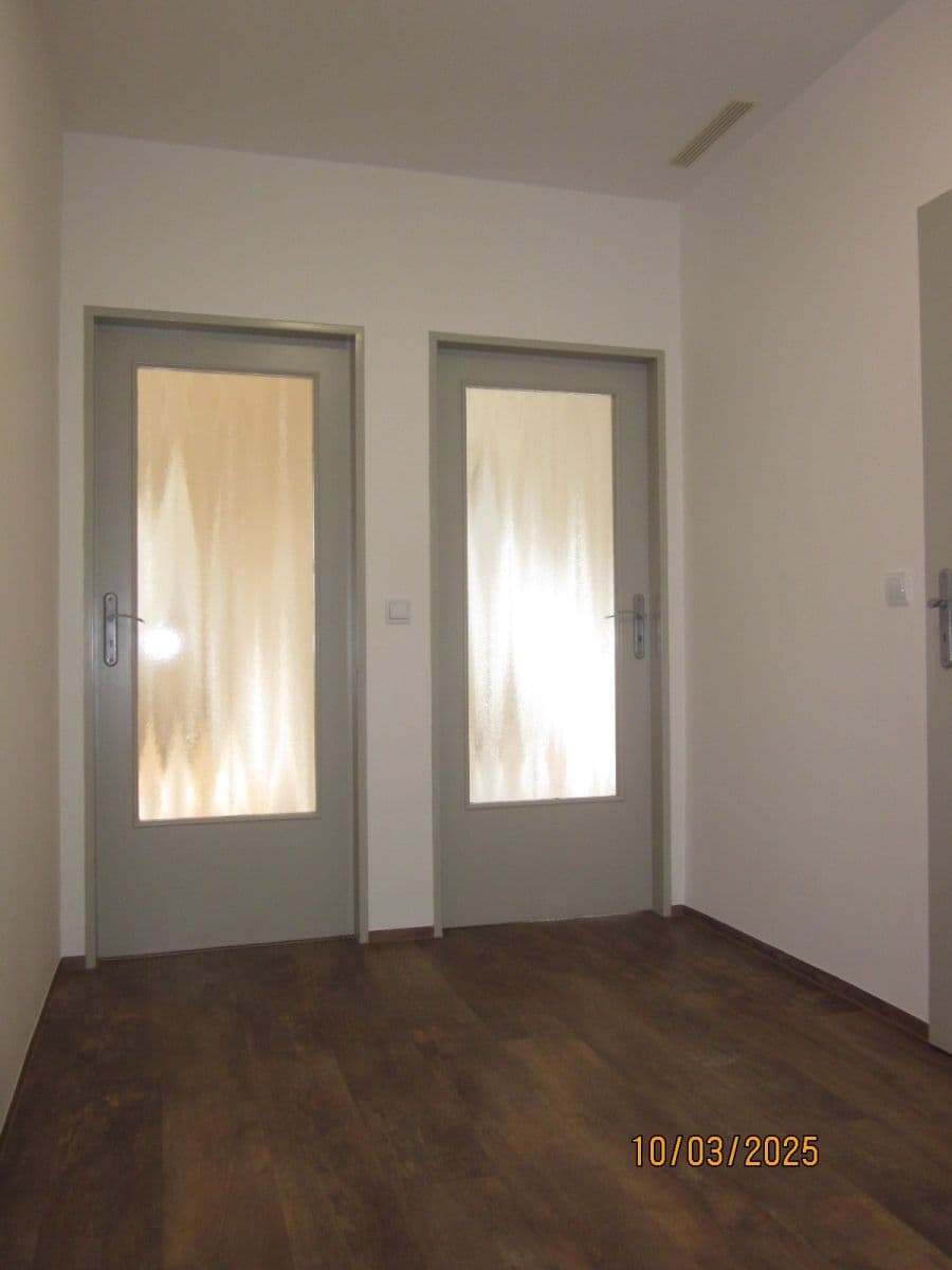 Prenájom bytu 1-izbový 50 m², 5. května, Praha, Praha Prenájom bytu 1-izbový 50 m², 5. května, Praha, Praha