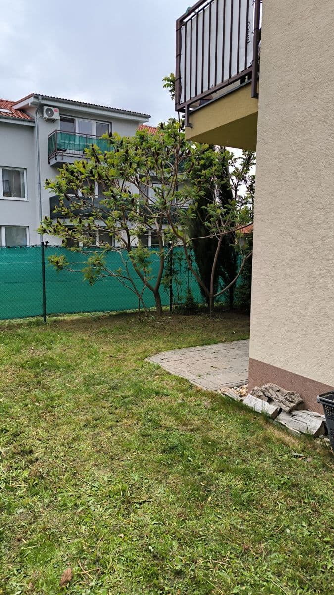 Prenájom bytu Garsoniéra 32 m², Rastislavova, Slovenský Grob, Bratislavský kraj Prenájom bytu Garsoniéra 32 m², Rastislavova, Slovenský Grob, Bratislavský kraj