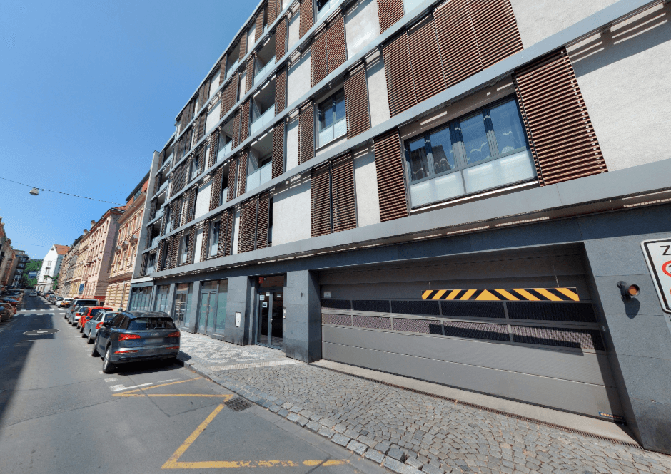 Prenájom garáže 12 m², Jindřicha Plachty, Praha, Praha Prenájom garáže 12 m², Jindřicha Plachty, Praha, Praha