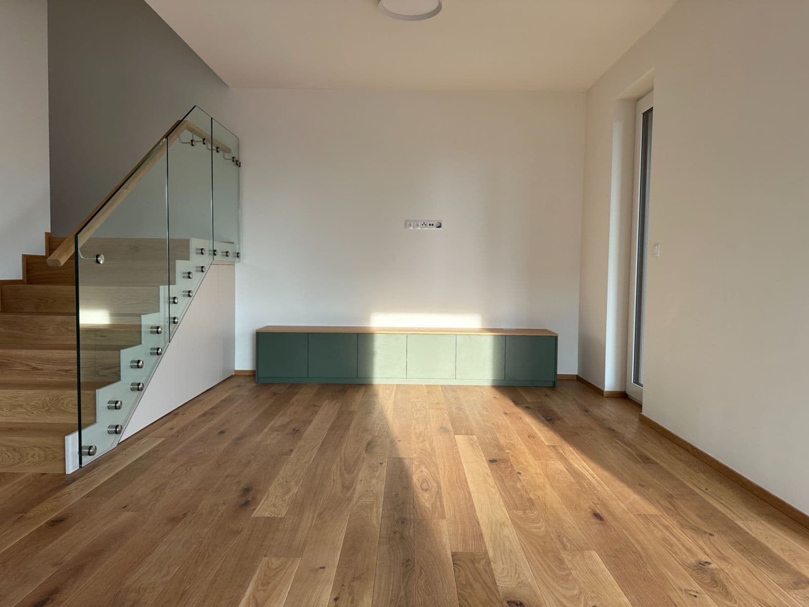 Prenájom domu 187 m², pozemok 402 m², Slepá, Přezletice, Středočeský kraj Prenájom domu 187 m², pozemok 402 m², Slepá, Přezletice, Středočeský kraj