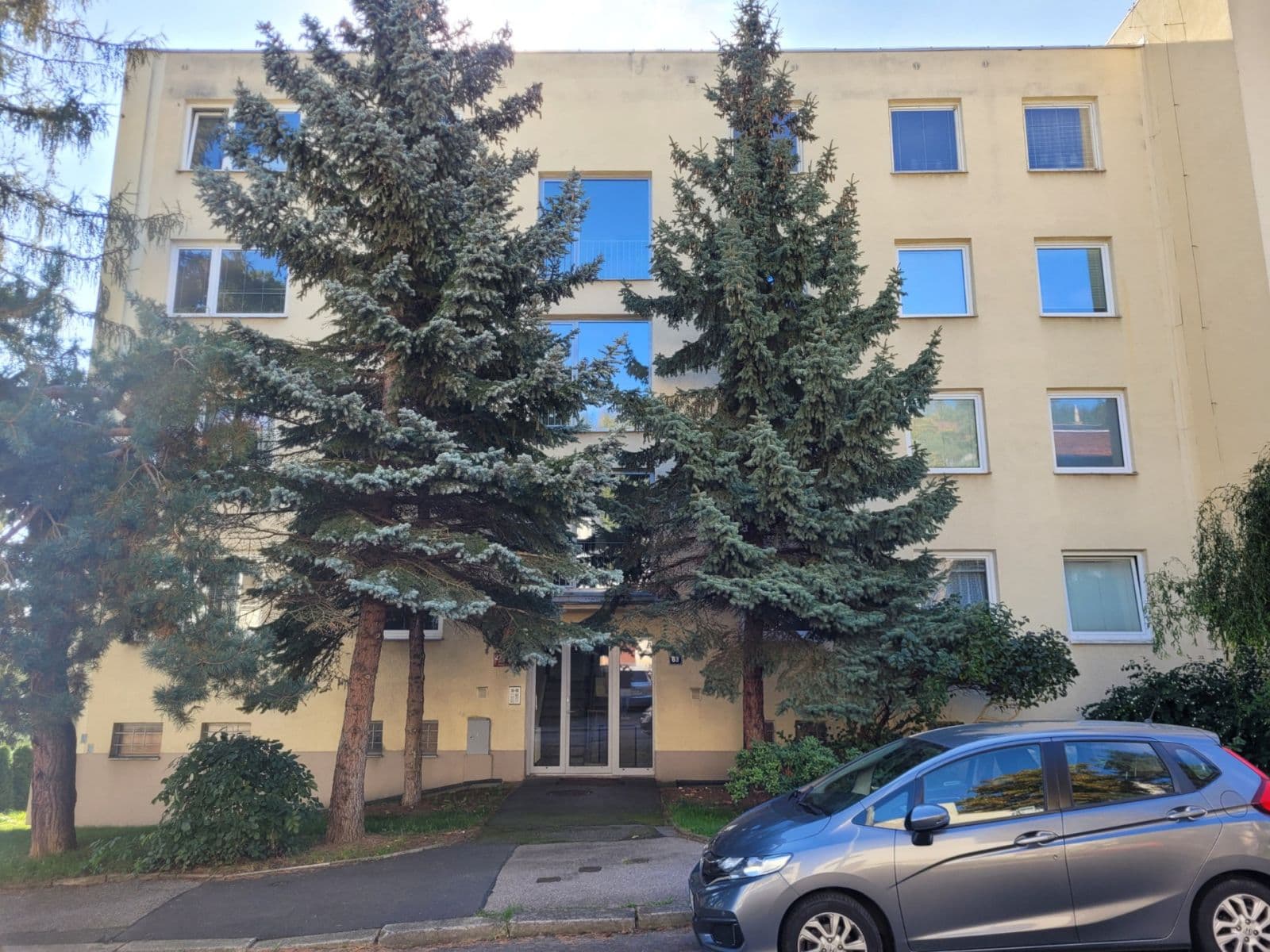 Prenájom bytu 3-izbový 64 m², Zdíkovská, Praha, Praha Prenájom bytu 3-izbový 64 m², Zdíkovská, Praha, Praha