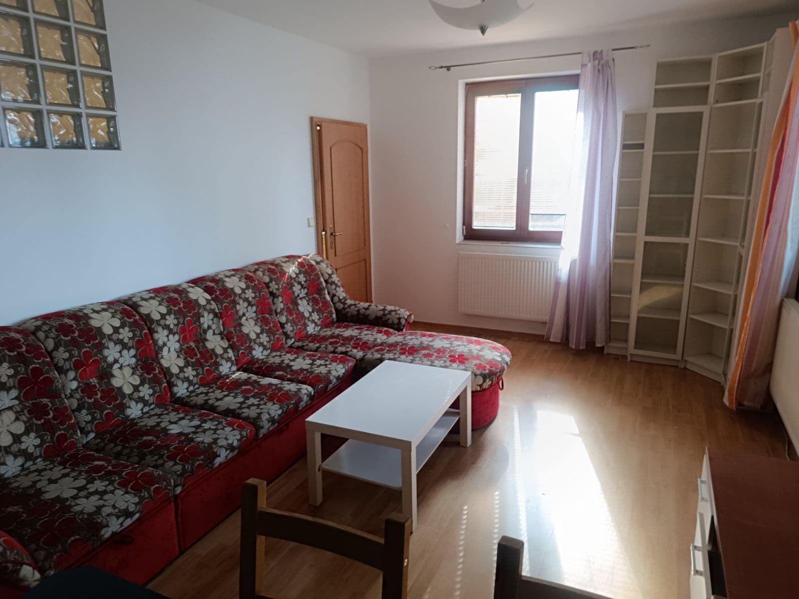 Prenájom bytu 2-izbový 44 m², Boženy Němcové, Velké Přílepy, Středočeský kraj Prenájom bytu 2-izbový 44 m², Boženy Němcové, Velké Přílepy, Středočeský kraj