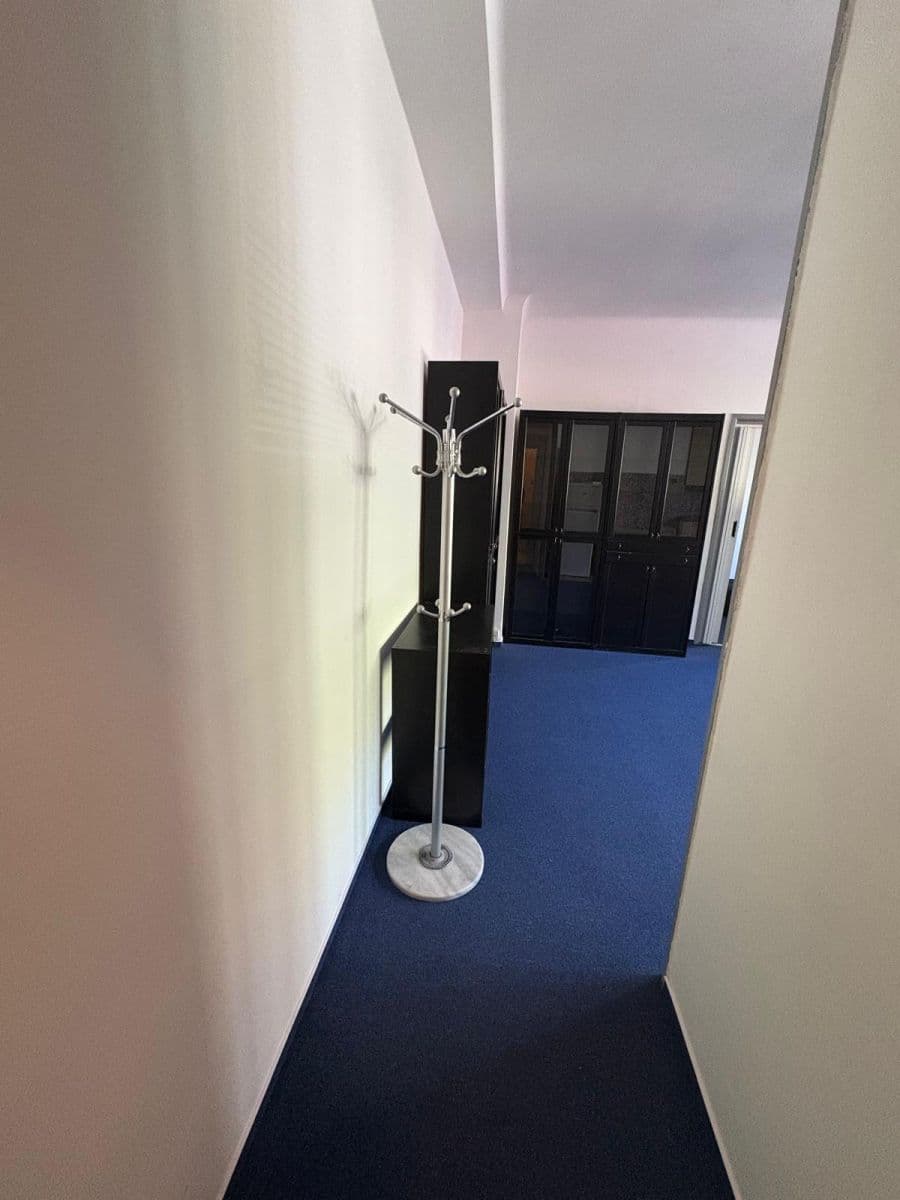 Prenájom bytu 40 m², Humpolecká, Praha, Praha Prenájom bytu 40 m², Humpolecká, Praha, Praha