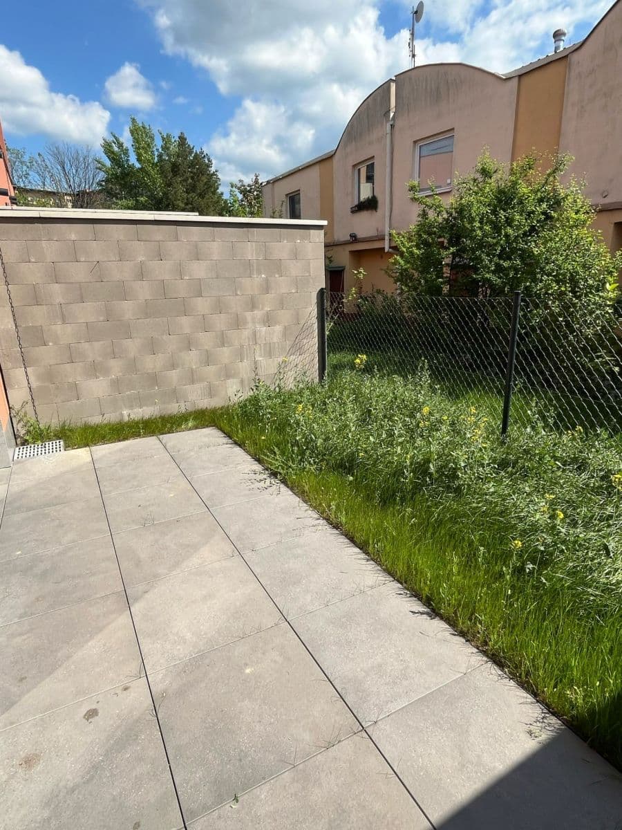 Prenájom bytu 3-izbový 92 m², Trnkova, Brno, Jihomoravský kraj Prenájom bytu 3-izbový 92 m², Trnkova, Brno, Jihomoravský kraj