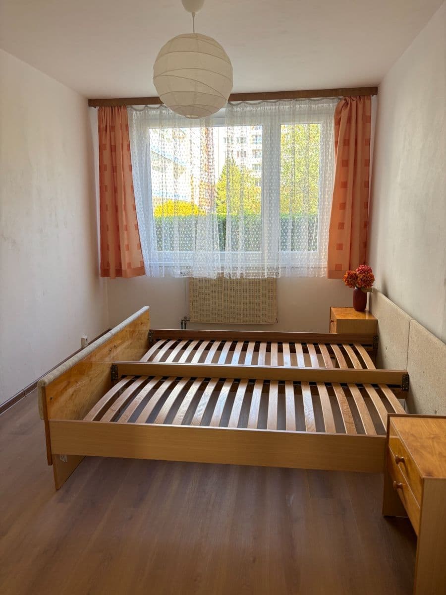 Prenájom bytu 3-izbový 71 m², Přecechtělova, Praha, Praha Prenájom bytu 3-izbový 71 m², Přecechtělova, Praha, Praha