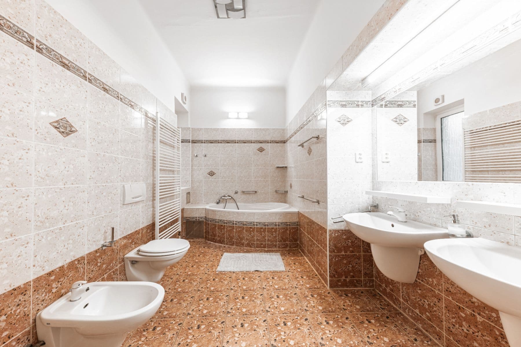 Predaj bytu 3-izbový 129 m², Rejskova, Praha, Praha Predaj bytu 3-izbový 129 m², Rejskova, Praha, Praha