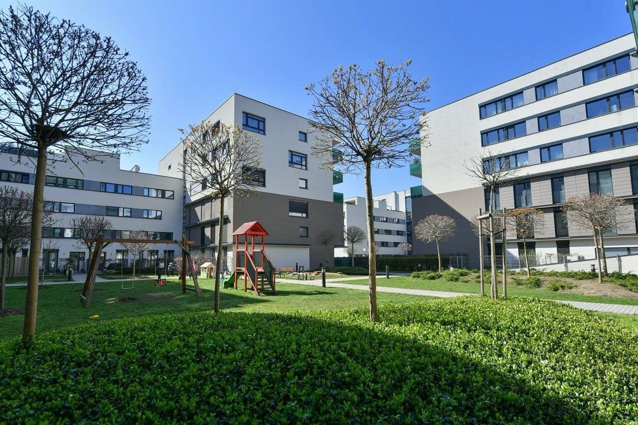 Prenájom bytu 3-izbový 83 m², Petržílkova, Praha, Praha Prenájom bytu 3-izbový 83 m², Petržílkova, Praha, Praha