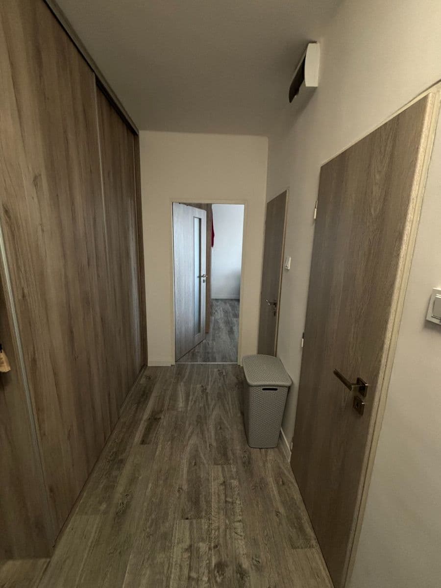 Prenájom bytu 2-izbový 54 m², Kosmonautů, Karviná, Moravskoslezský kraj Prenájom bytu 2-izbový 54 m², Kosmonautů, Karviná, Moravskoslezský kraj