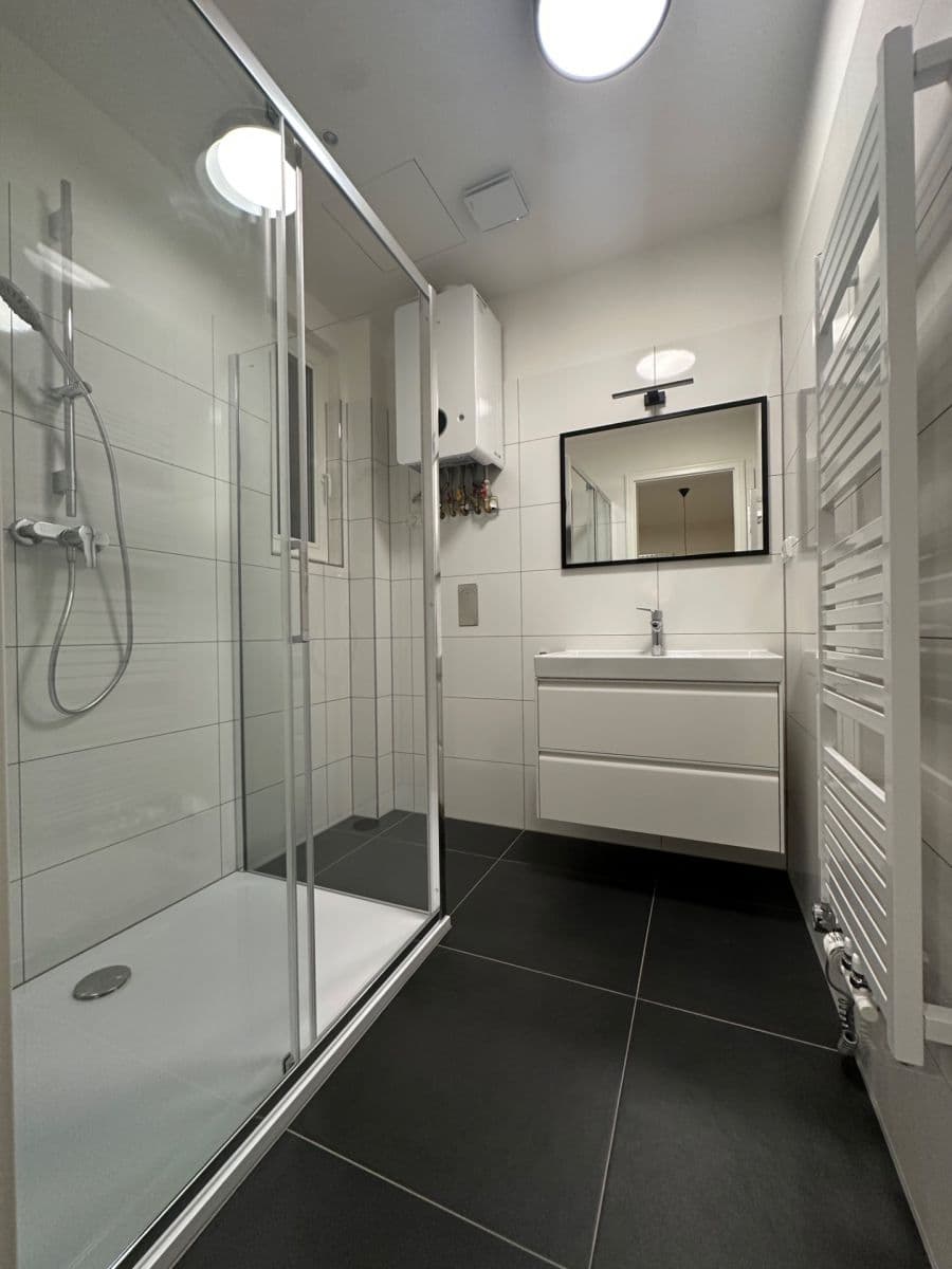 Prenájom bytu 2-izbový 51 m², Libická, Praha, Praha Prenájom bytu 2-izbový 51 m², Libická, Praha, Praha