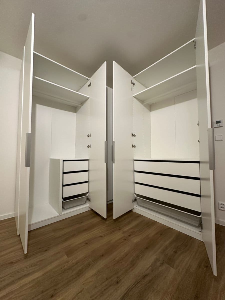 Prenájom bytu 2-izbový 51 m², Libická, Praha, Praha Prenájom bytu 2-izbový 51 m², Libická, Praha, Praha