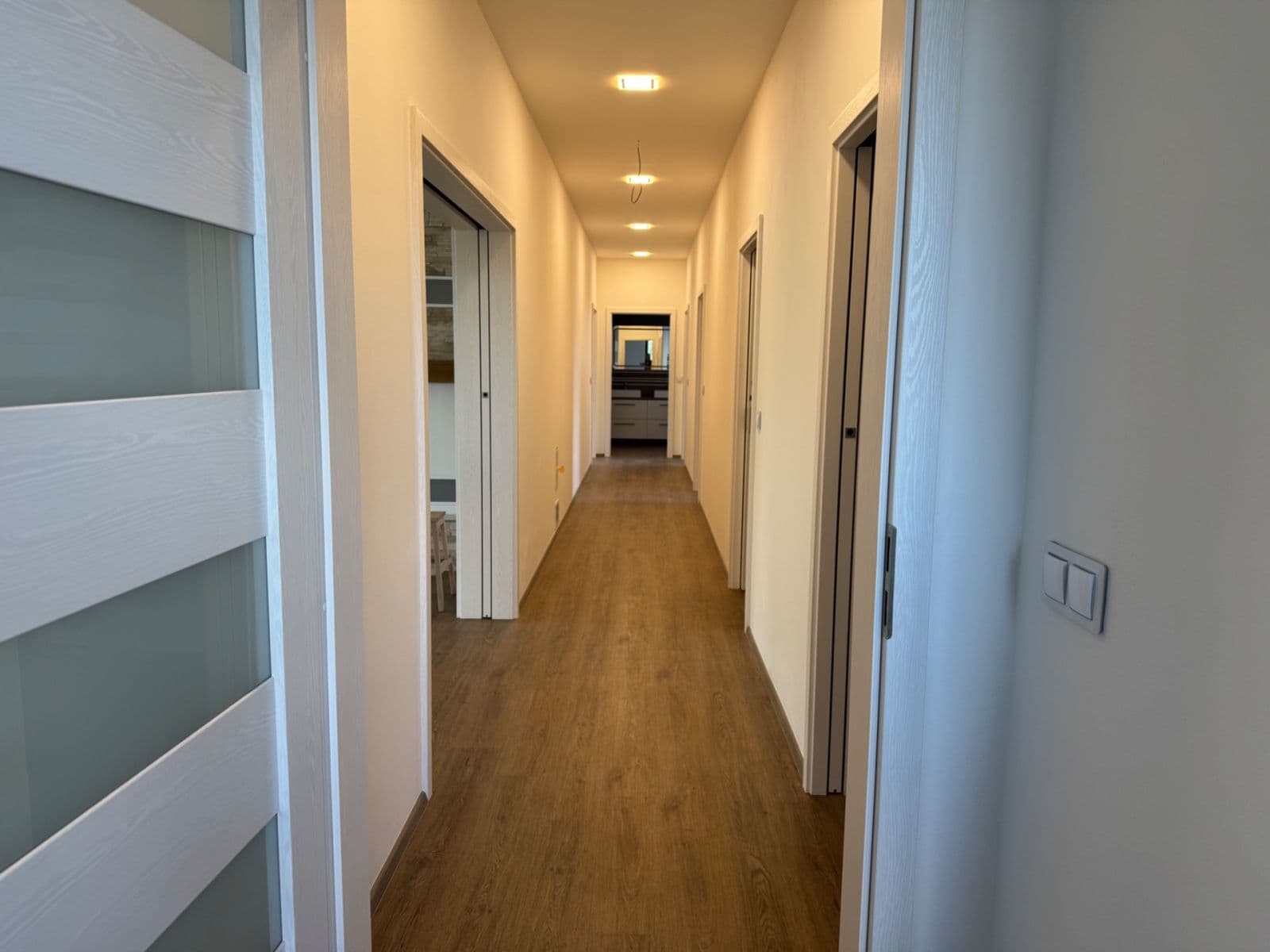 Prenájom domu 296 m², pozemek 1.662 m², Kunice, Středočeský kraj Prenájom domu 296 m², pozemek 1.662 m², Kunice, Středočeský kraj