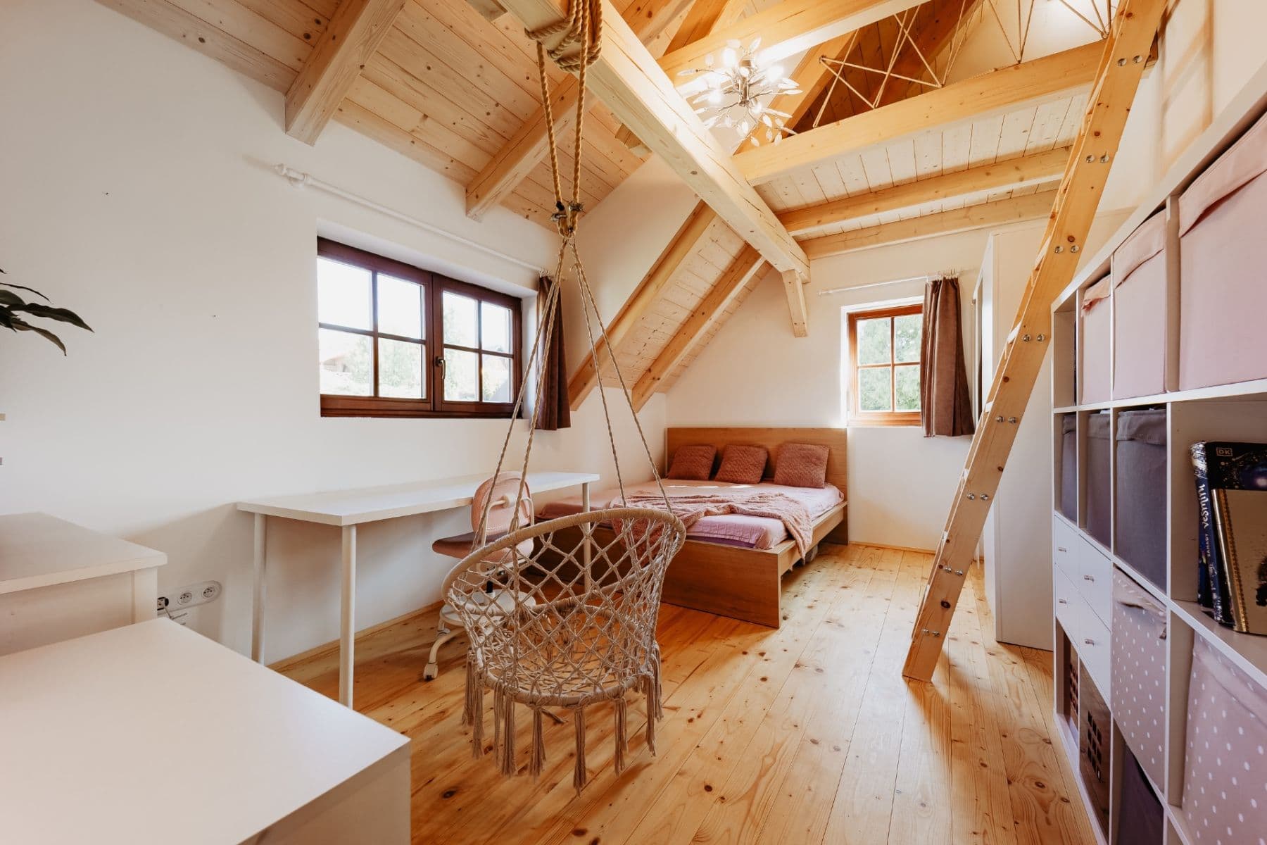 Predaj domu 425 m², pozemek 1.451 m², Lužany, Královéhradecký kraj Predaj domu 425 m², pozemek 1.451 m², Lužany, Královéhradecký kraj