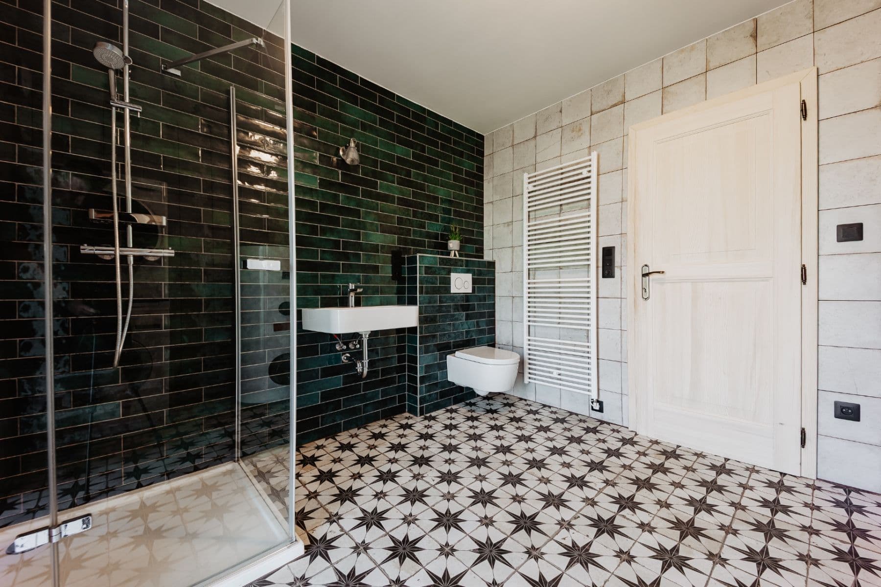 Predaj domu 425 m², pozemek 1.451 m², Lužany, Královéhradecký kraj Predaj domu 425 m², pozemek 1.451 m², Lužany, Královéhradecký kraj