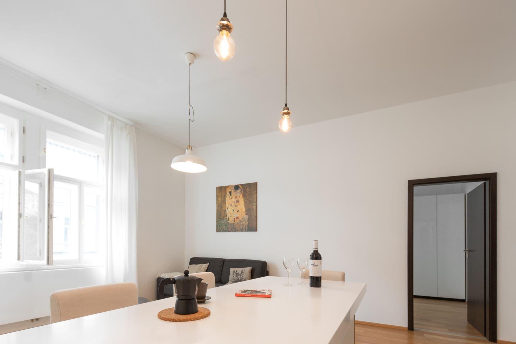 Prenájom bytu 60 m², Trojická, Praha, Praha Prenájom bytu 60 m², Trojická, Praha, Praha