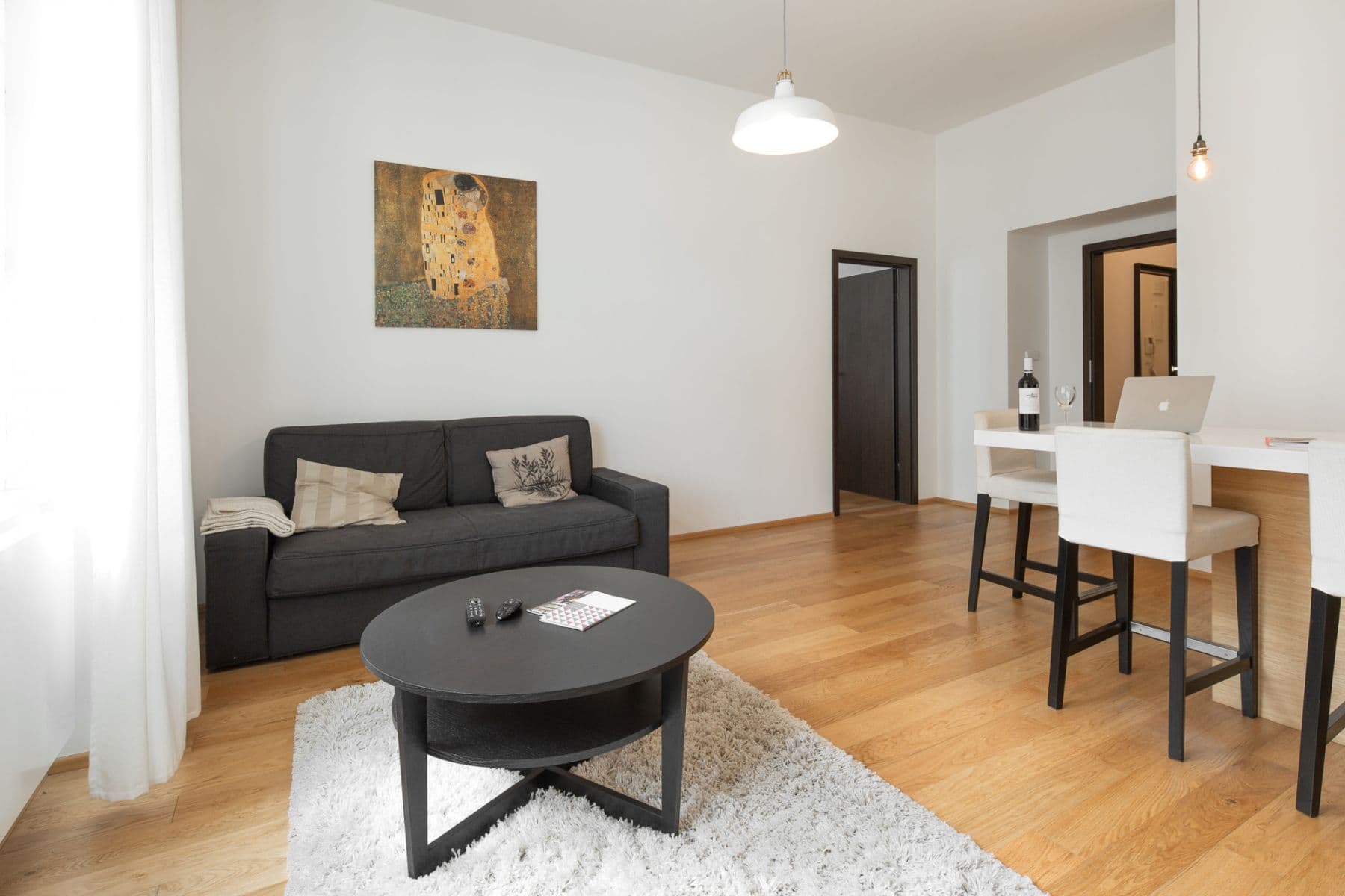 Prenájom bytu 60 m², Trojická, Praha, Praha Prenájom bytu 60 m², Trojická, Praha, Praha