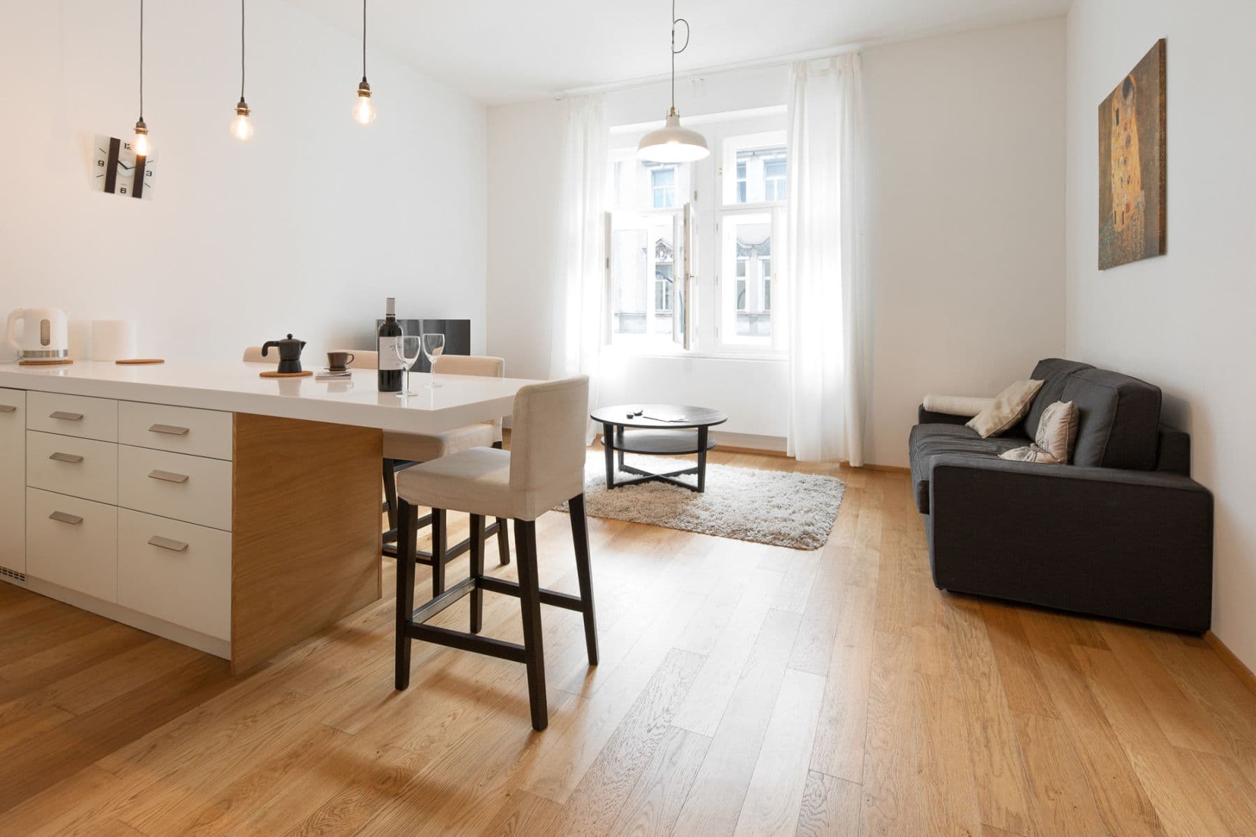 Prenájom bytu 60 m², Trojická, Praha, Praha Prenájom bytu 60 m², Trojická, Praha, Praha