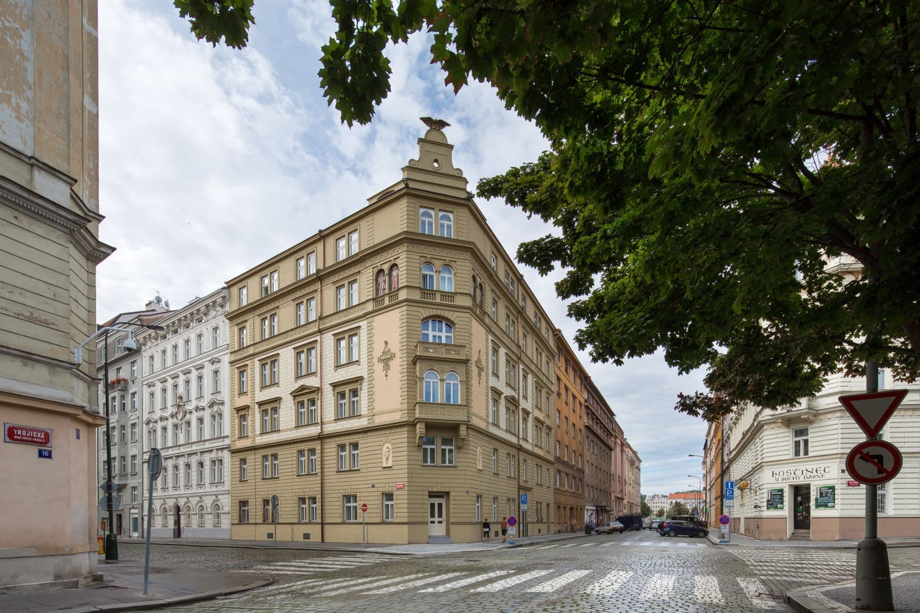 Prenájom bytu 60 m², Trojická, Praha, Praha Prenájom bytu 60 m², Trojická, Praha, Praha