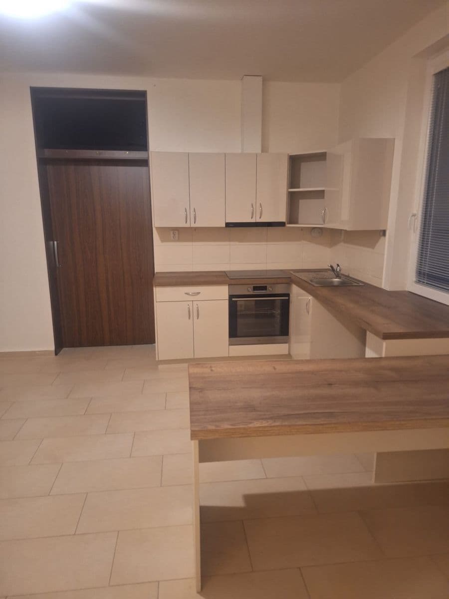 Prenájom bytu 2-izbový 58 m², Smetanova, Hořovice, Středočeský kraj Prenájom bytu 2-izbový 58 m², Smetanova, Hořovice, Středočeský kraj