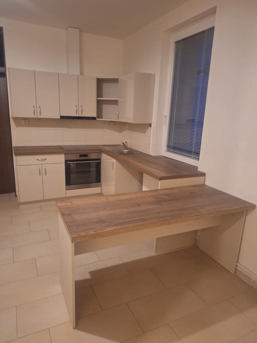 Prenájom bytu 2-izbový 58 m², Smetanova, Hořovice, Středočeský kraj Prenájom bytu 2-izbový 58 m², Smetanova, Hořovice, Středočeský kraj