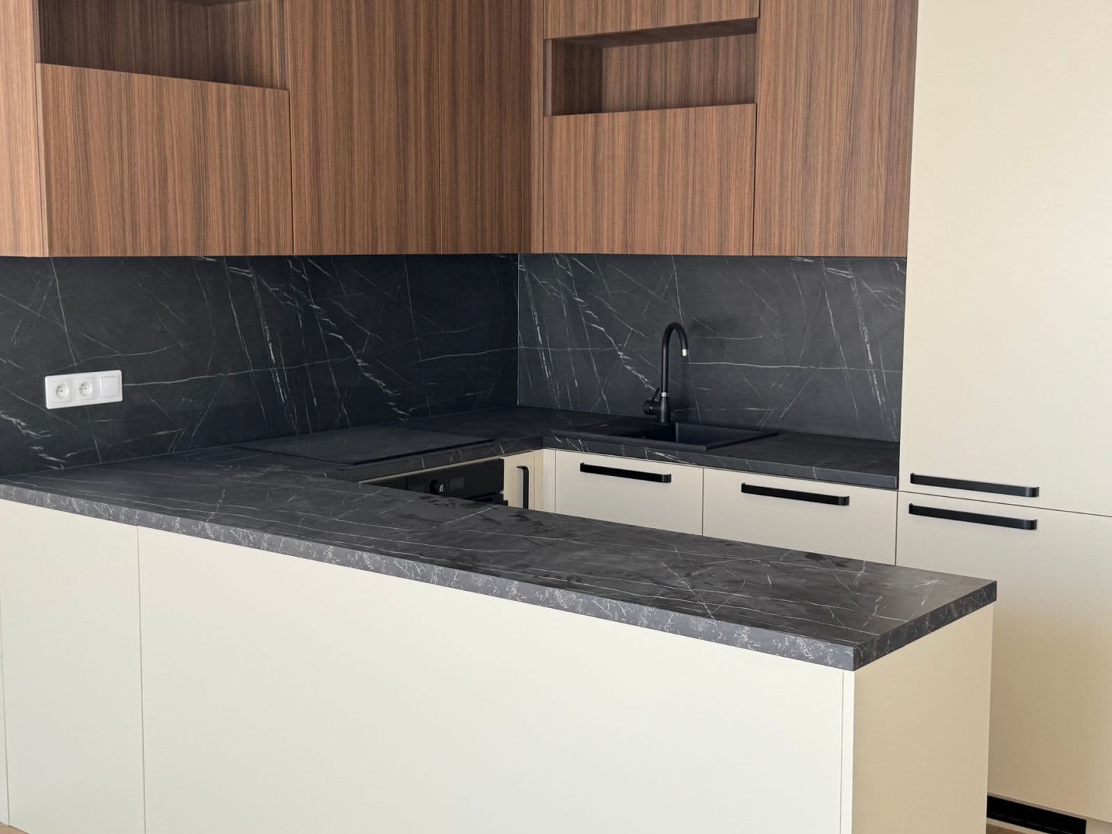 Prenájom bytu 2-izbový 45 m², Chvalova, Praha, Praha Prenájom bytu 2-izbový 45 m², Chvalova, Praha, Praha