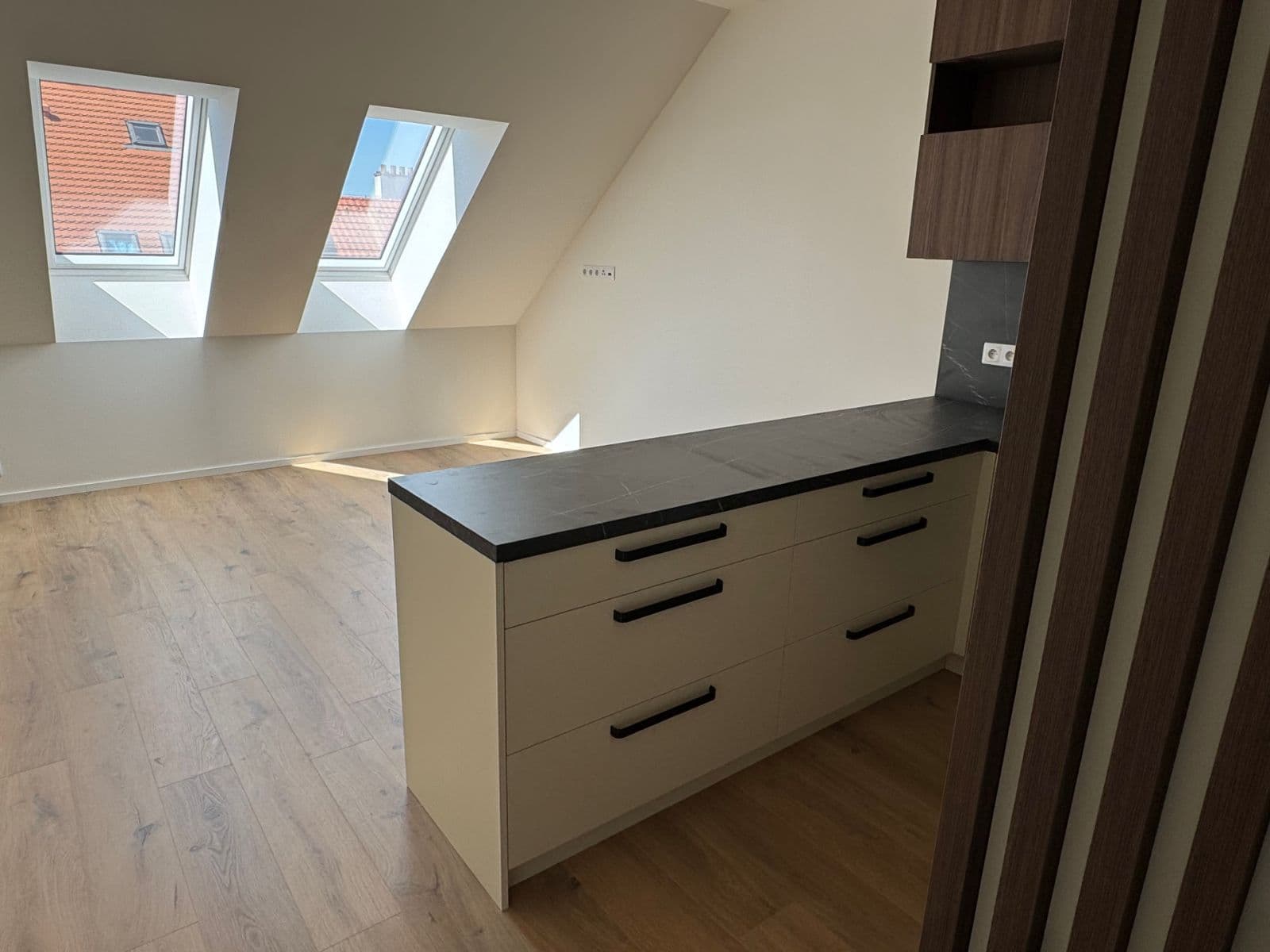 Prenájom bytu 2-izbový 45 m², Chvalova, Praha, Praha Prenájom bytu 2-izbový 45 m², Chvalova, Praha, Praha