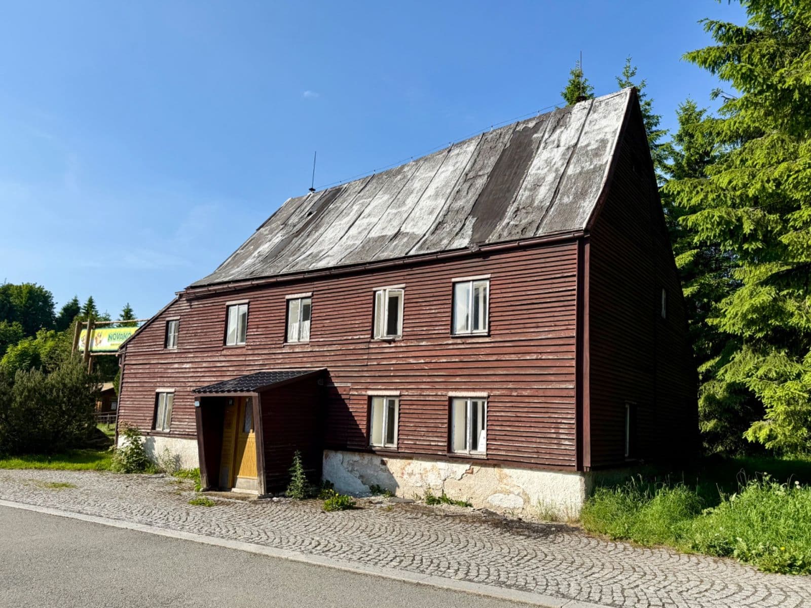 Predaj domu 189 m², pozemek 498 m², Boží Dar, Karlovarský kraj Predaj domu 189 m², pozemek 498 m², Boží Dar, Karlovarský kraj