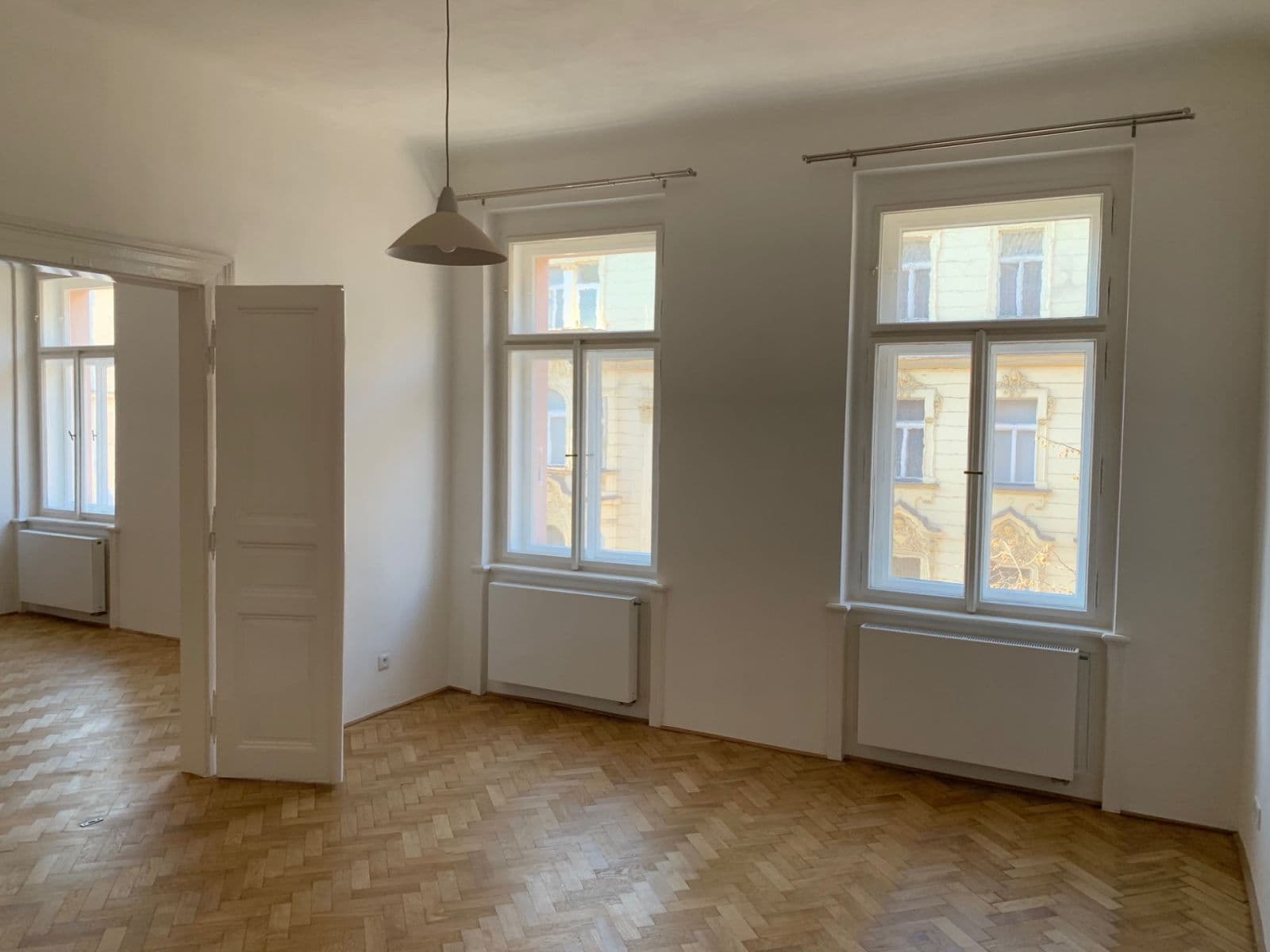 Prenájom bytu 2-izbový 92 m², Chodská, Praha, Praha Prenájom bytu 2-izbový 92 m², Chodská, Praha, Praha