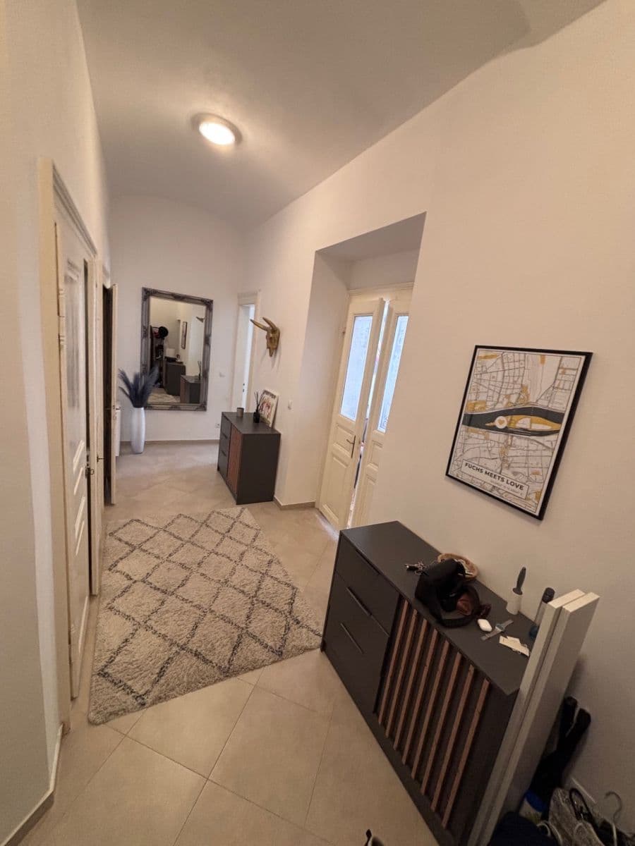 Prenájom bytu 2-izbový 92 m², Chodská, Praha, Praha Prenájom bytu 2-izbový 92 m², Chodská, Praha, Praha