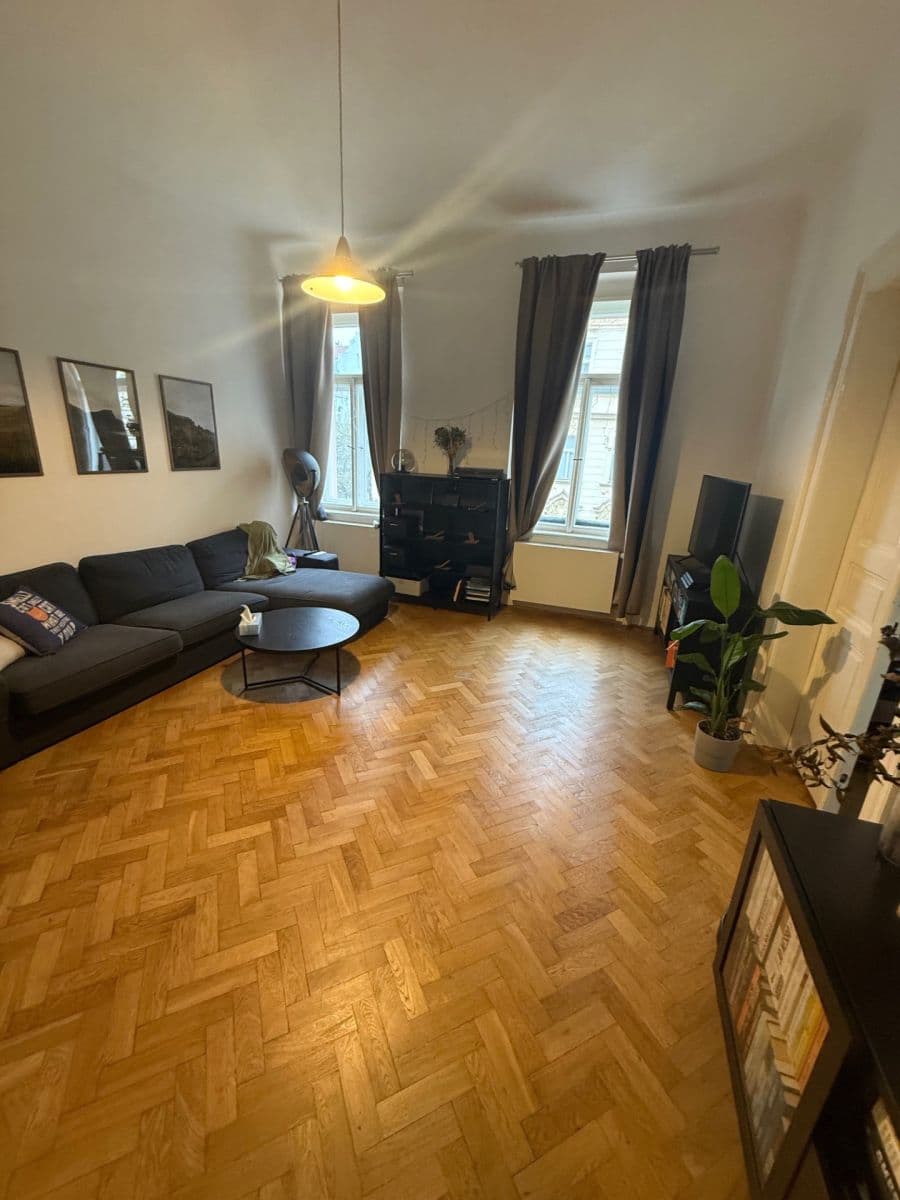 Prenájom bytu 2-izbový 92 m², Chodská, Praha, Praha Prenájom bytu 2-izbový 92 m², Chodská, Praha, Praha