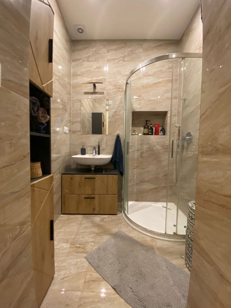 Prenájom bytu 2-izbový 92 m², Chodská, Praha, Praha Prenájom bytu 2-izbový 92 m², Chodská, Praha, Praha