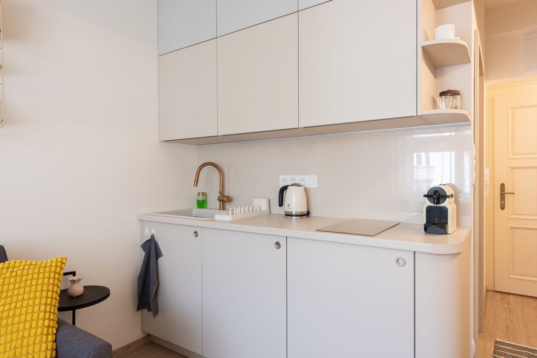 Prenájom bytu 28 m², Studentská, Praha, Praha Prenájom bytu 28 m², Studentská, Praha, Praha