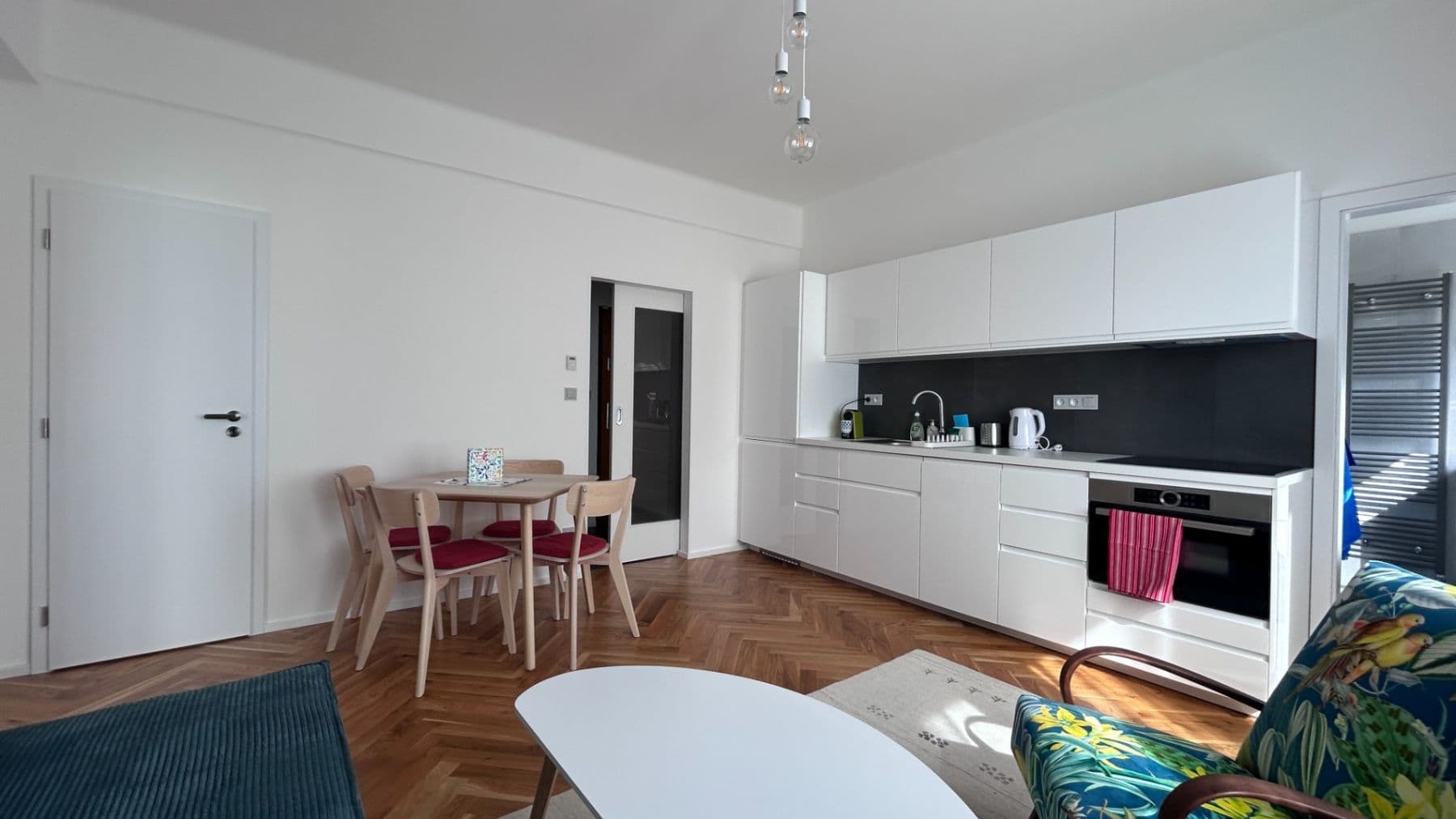 Prenájom bytu 2-izbový 53 m², Viklefova, Praha, Praha Prenájom bytu 2-izbový 53 m², Viklefova, Praha, Praha