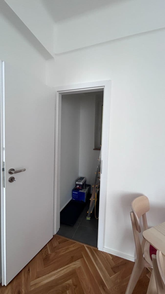 Prenájom bytu 2-izbový 53 m², Viklefova, Praha, Praha Prenájom bytu 2-izbový 53 m², Viklefova, Praha, Praha