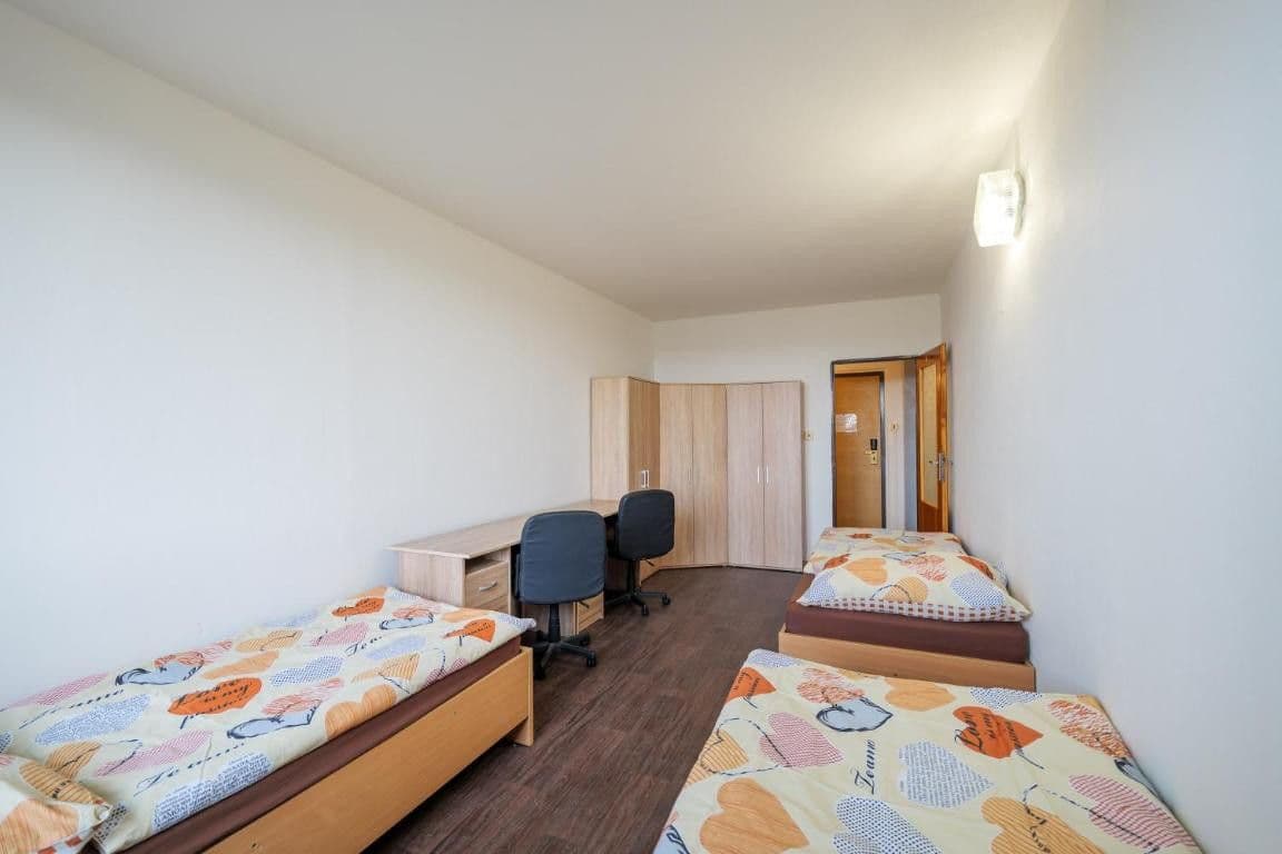Prenájom bytu 1.080 m², Kutilova, Praha, Praha Prenájom bytu 1.080 m², Kutilova, Praha, Praha