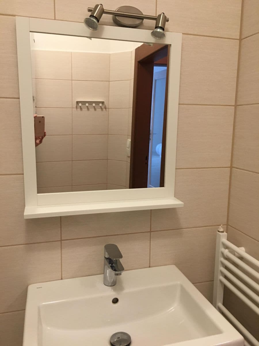 Prenájom bytu 1-izbový 28 m², Na Hutích, Praha, Praha Prenájom bytu 1-izbový 28 m², Na Hutích, Praha, Praha