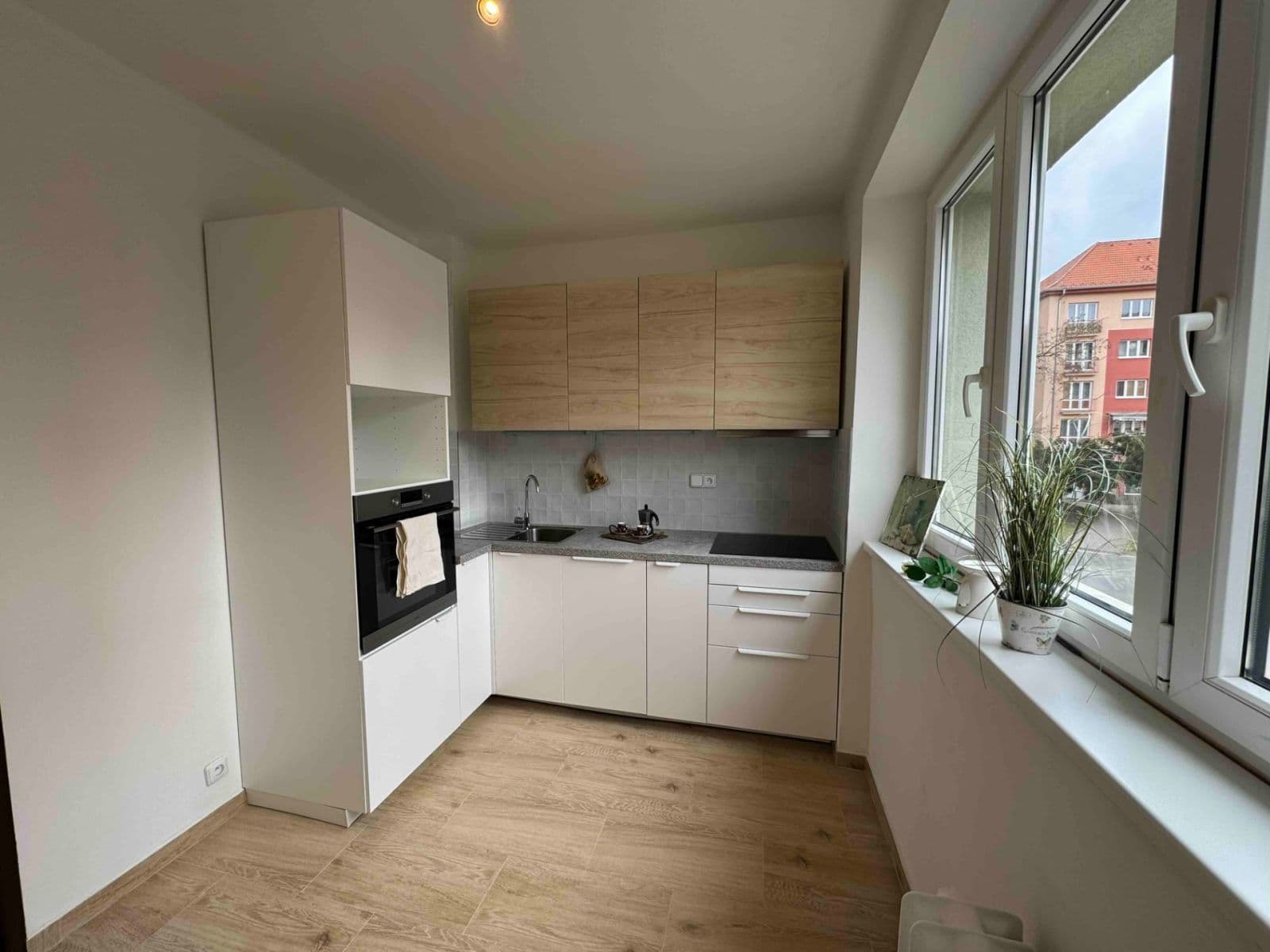 Prenájom bytu 1-izbový 40 m², Marie Pujmanové, Most, Ústecký kraj Prenájom bytu 1-izbový 40 m², Marie Pujmanové, Most, Ústecký kraj