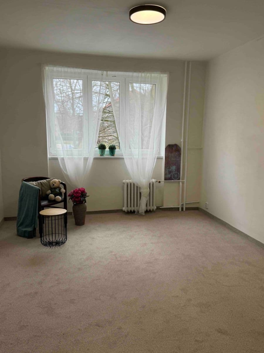 Prenájom bytu 1-izbový 40 m², Marie Pujmanové, Most, Ústecký kraj Prenájom bytu 1-izbový 40 m², Marie Pujmanové, Most, Ústecký kraj