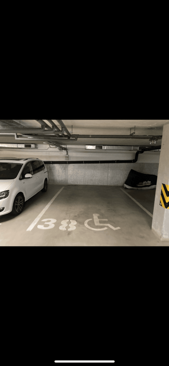 Prenájom garáže 21 m², Ústavní, Praha, Praha Prenájom garáže 21 m², Ústavní, Praha, Praha
