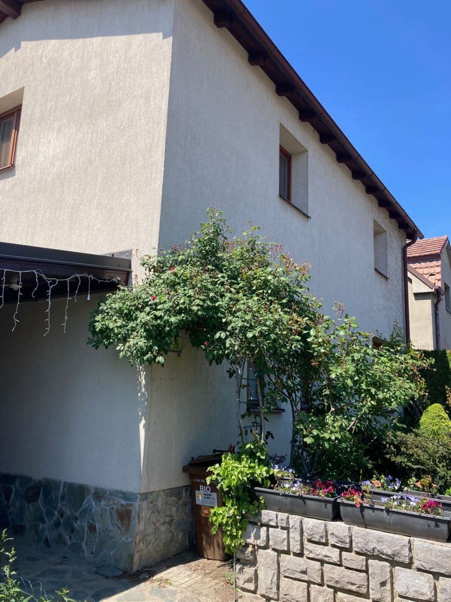 Prenájom bytu 2-izbový 82 m², K Holyni, Praha, Praha Prenájom bytu 2-izbový 82 m², K Holyni, Praha, Praha