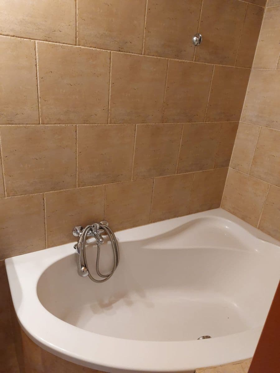 Prenájom bytu 2-izbový 56 m², Plzeňská, Praha, Praha Prenájom bytu 2-izbový 56 m², Plzeňská, Praha, Praha