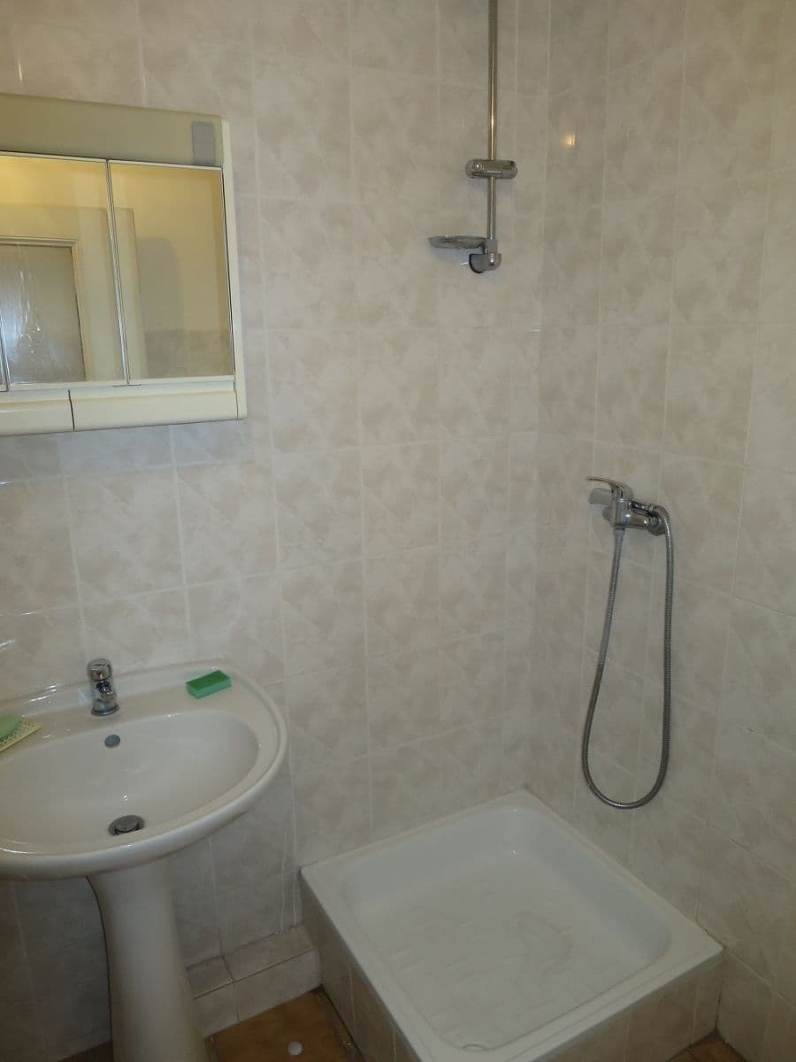 Prenájom bytu 2-izbový 42 m², U Papírny, Praha, Praha Prenájom bytu 2-izbový 42 m², U Papírny, Praha, Praha