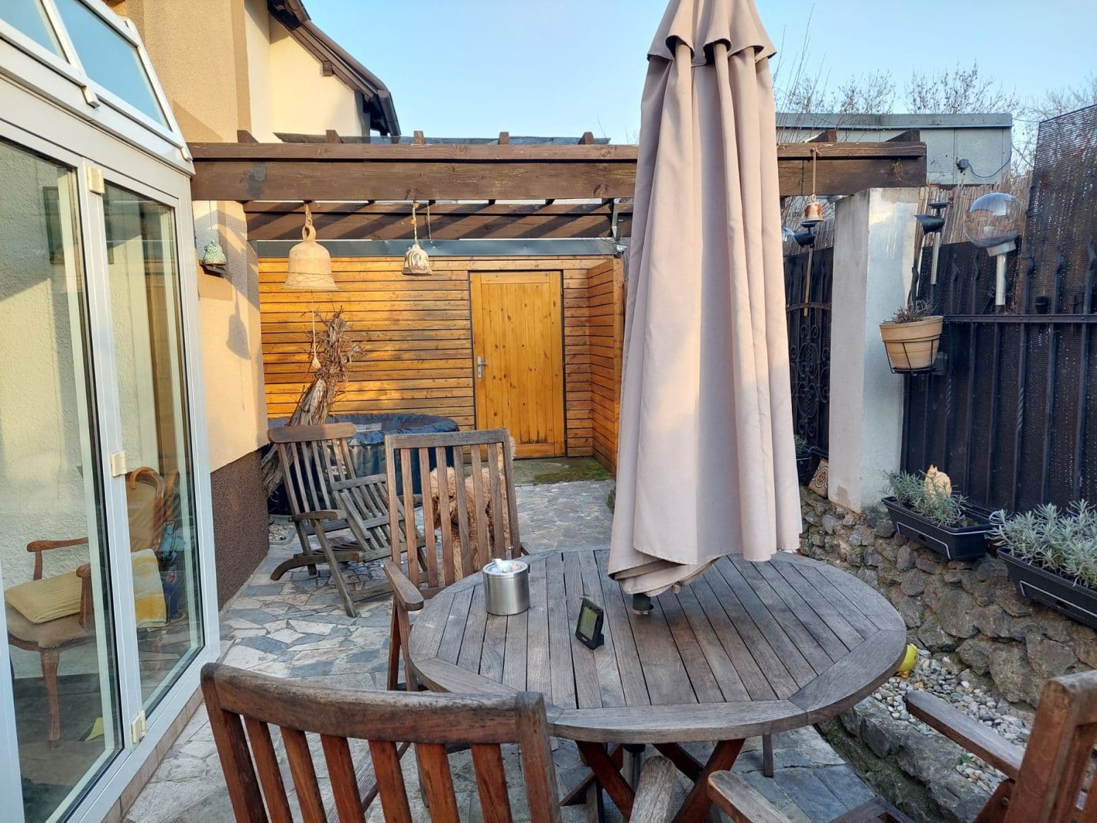 Predaj domu 250 m², pozemek 600 m², Pod Žvahovem, Praha, Praha Predaj domu 250 m², pozemek 600 m², Pod Žvahovem, Praha, Praha