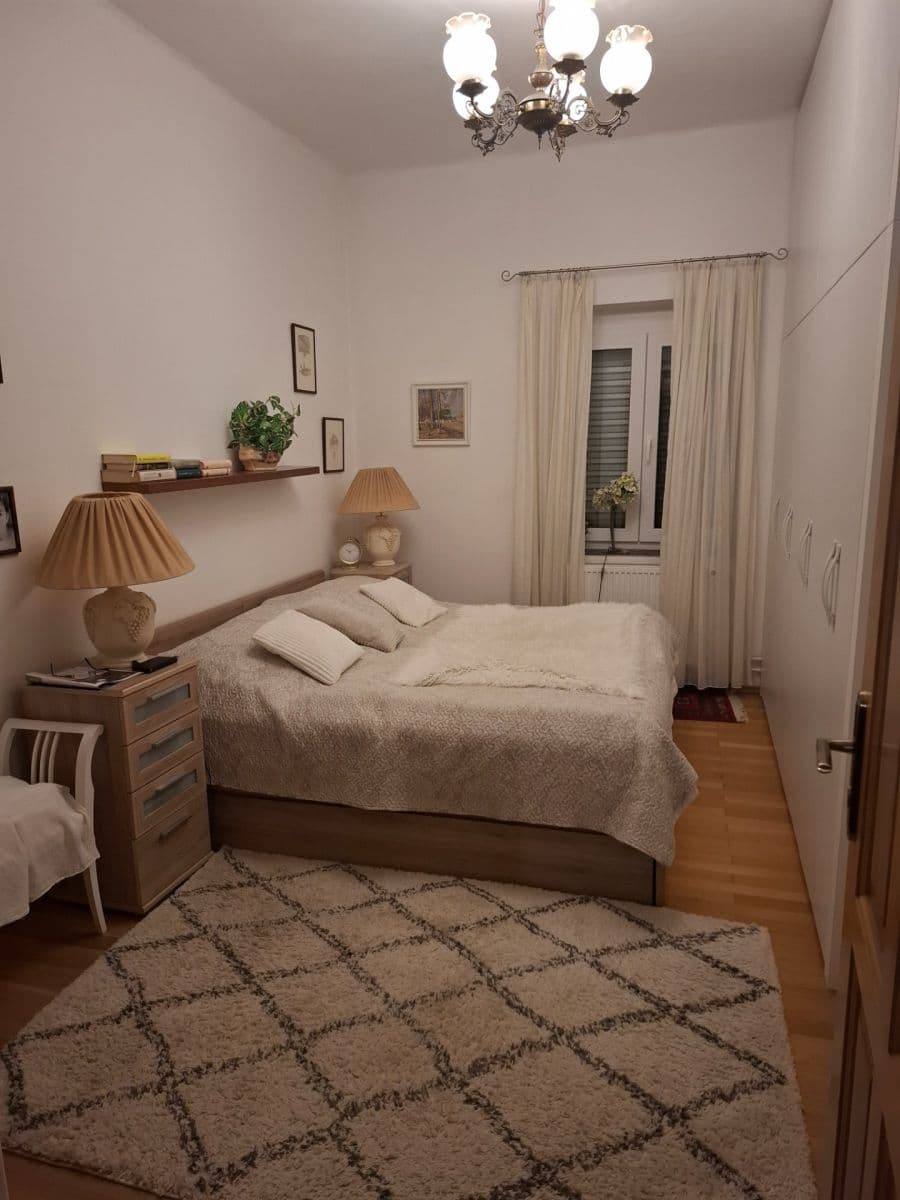 Predaj domu 250 m², pozemek 600 m², Pod Žvahovem, Praha, Praha Predaj domu 250 m², pozemek 600 m², Pod Žvahovem, Praha, Praha