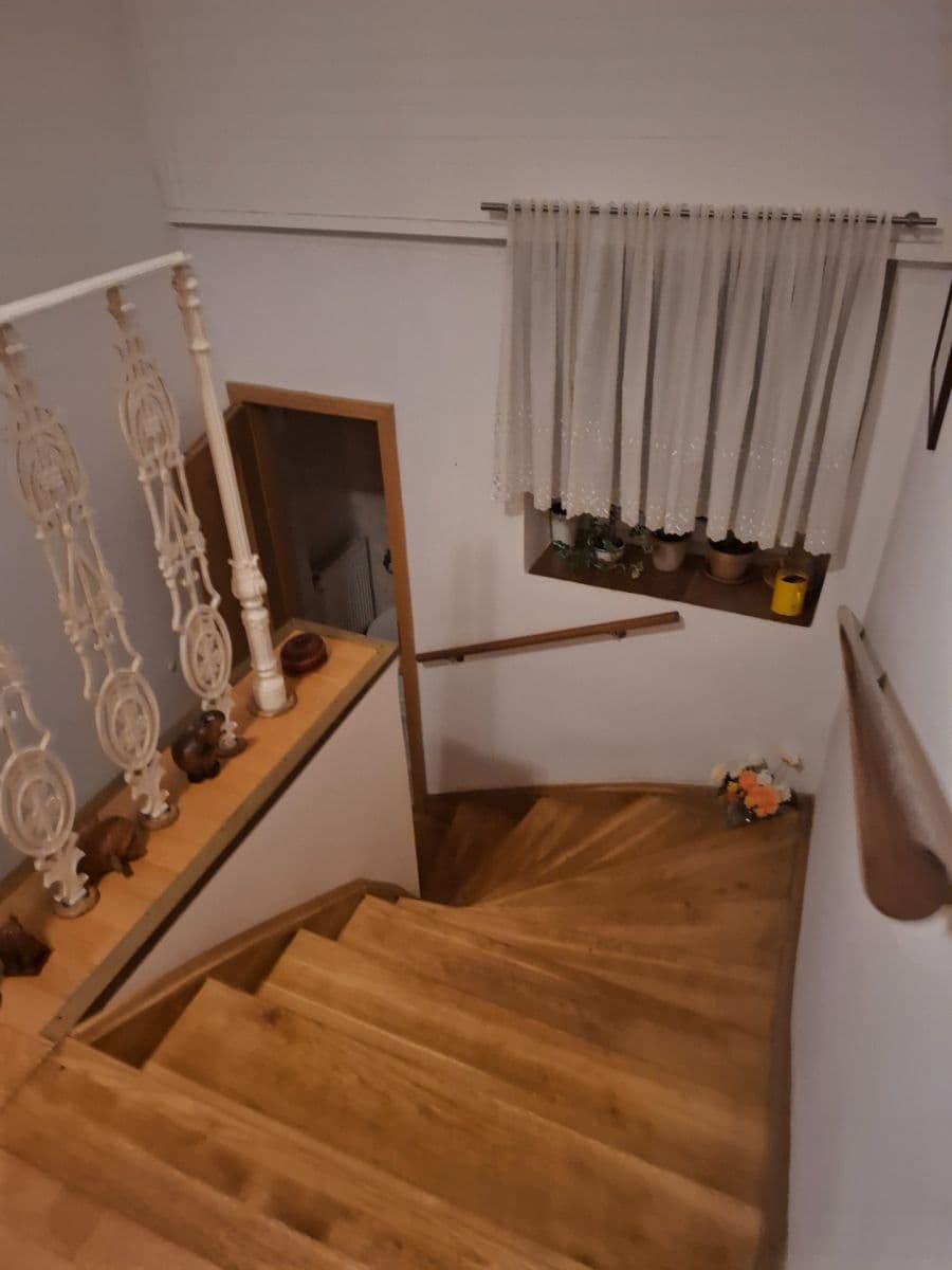 Predaj domu 250 m², pozemek 600 m², Pod Žvahovem, Praha, Praha Predaj domu 250 m², pozemek 600 m², Pod Žvahovem, Praha, Praha