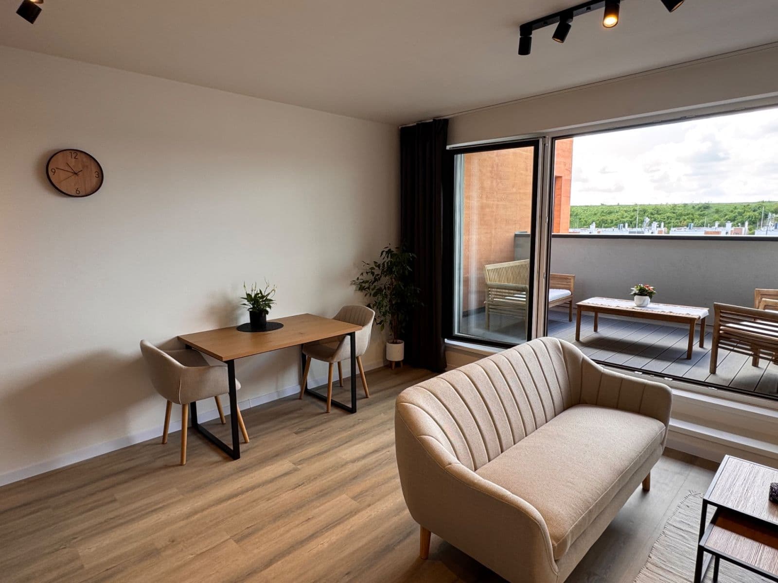 Prenájom bytu 1-izbový 39 m², Hrabovská, Praha, Praha Prenájom bytu 1-izbový 39 m², Hrabovská, Praha, Praha