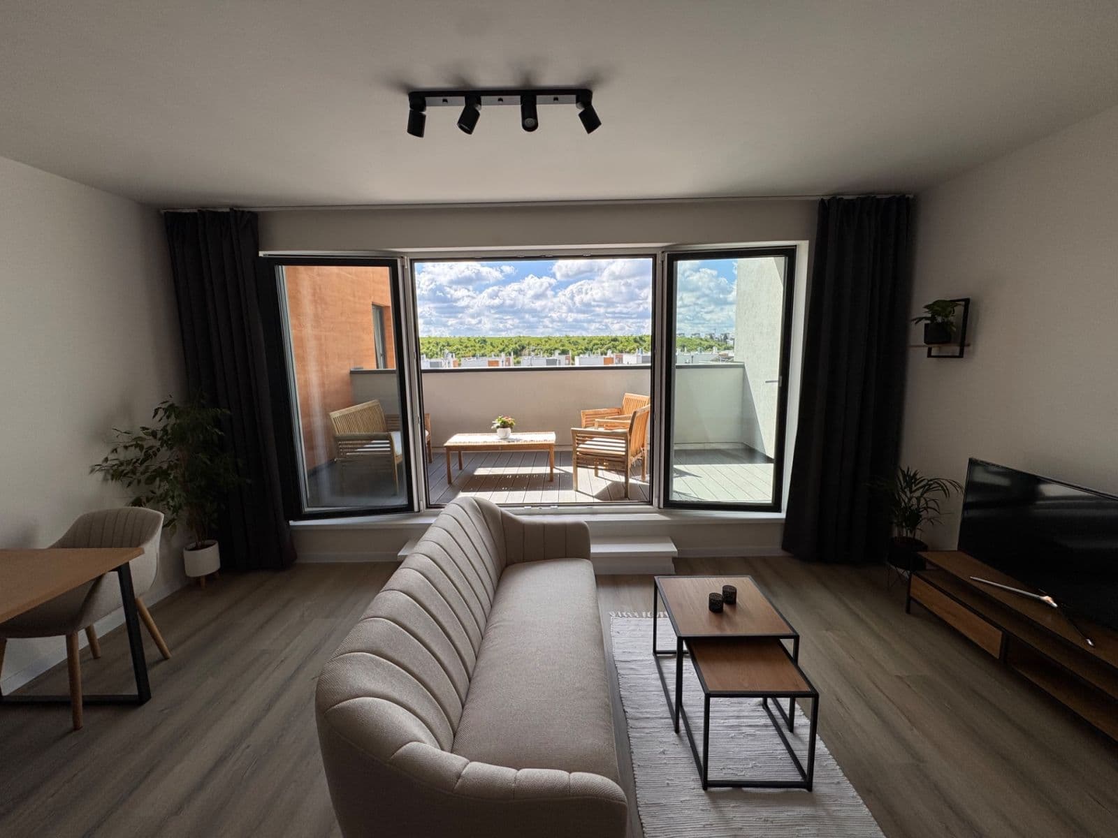Prenájom bytu 1-izbový 39 m², Hrabovská, Praha, Praha Prenájom bytu 1-izbový 39 m², Hrabovská, Praha, Praha