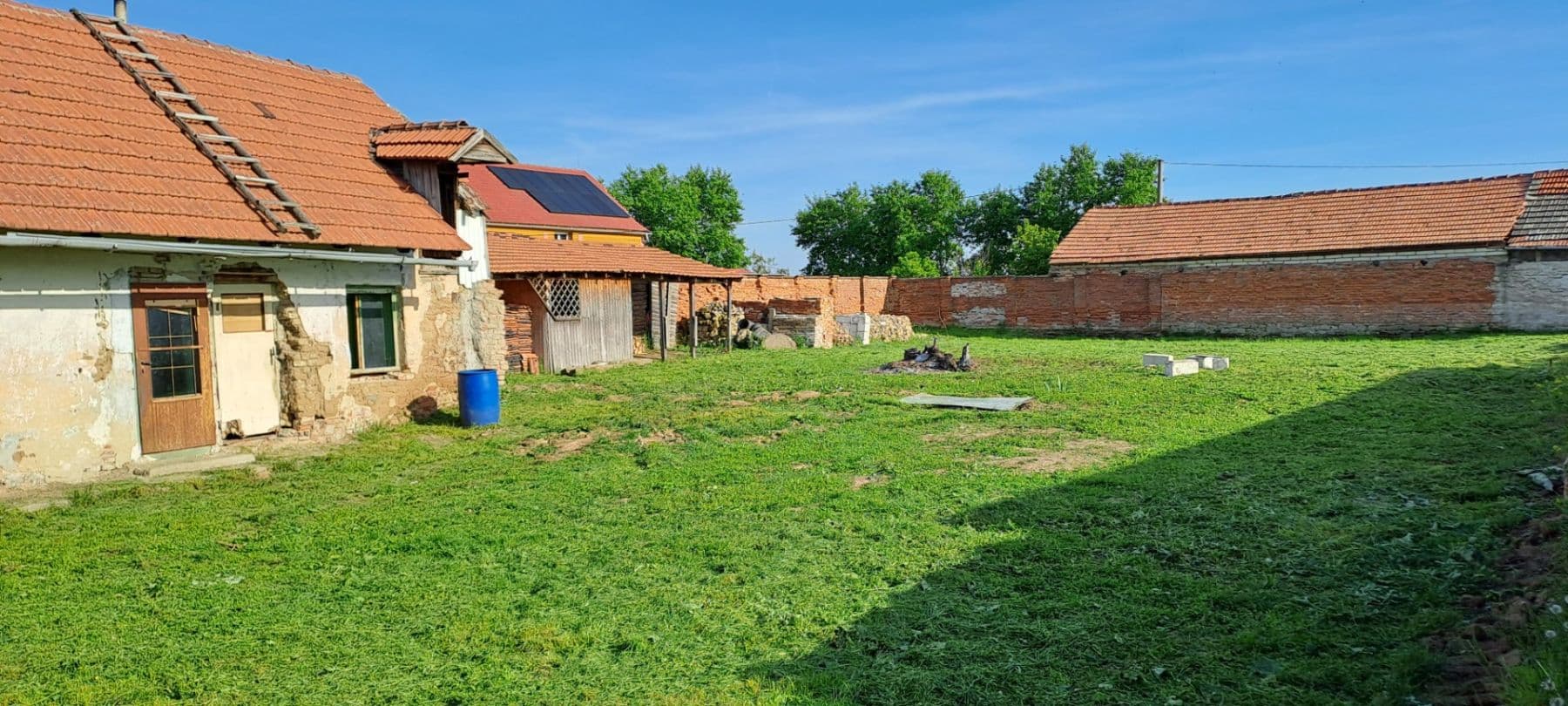 Predaj pozemku 977 m², Zálezlice, Středočeský kraj Predaj pozemku 977 m², Zálezlice, Středočeský kraj