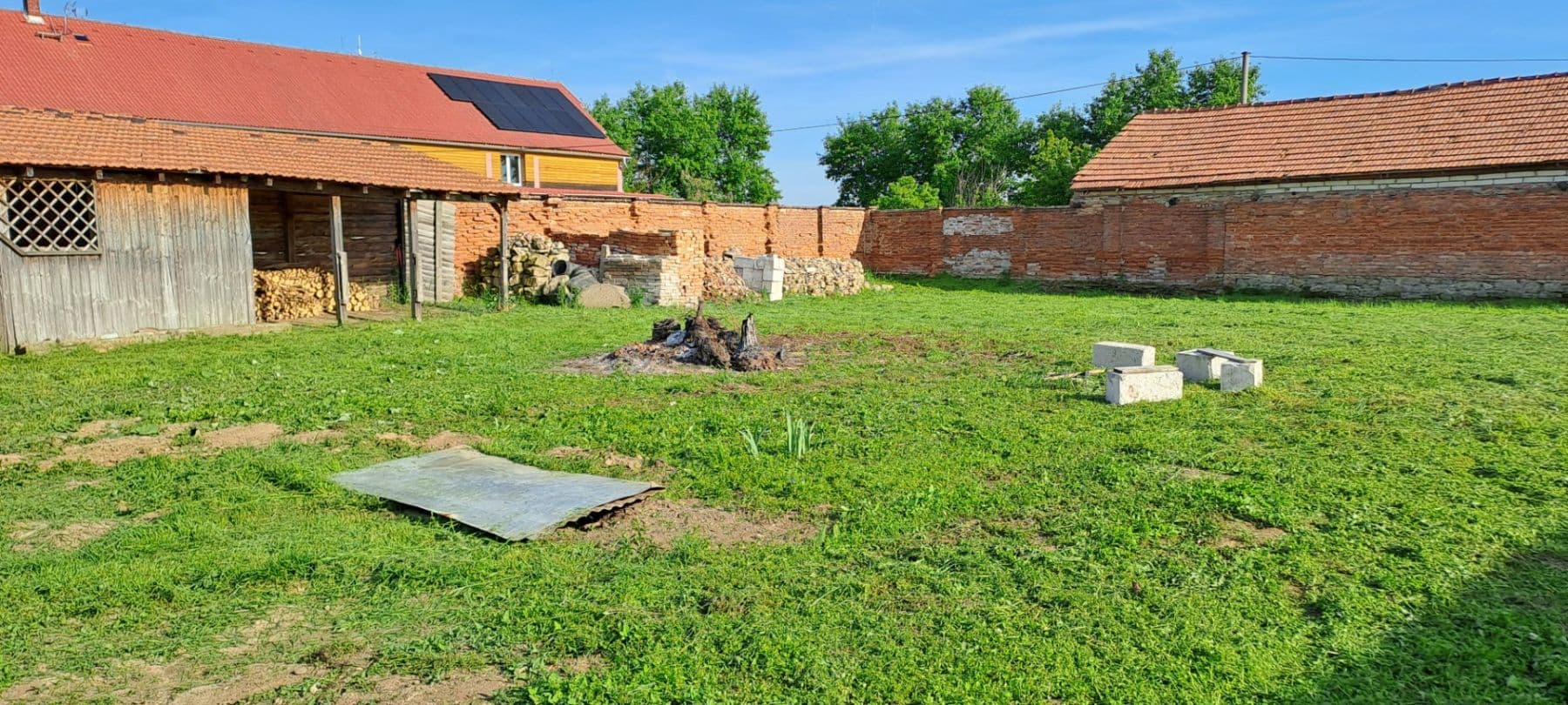 Predaj pozemku 977 m², Zálezlice, Středočeský kraj Predaj pozemku 977 m², Zálezlice, Středočeský kraj