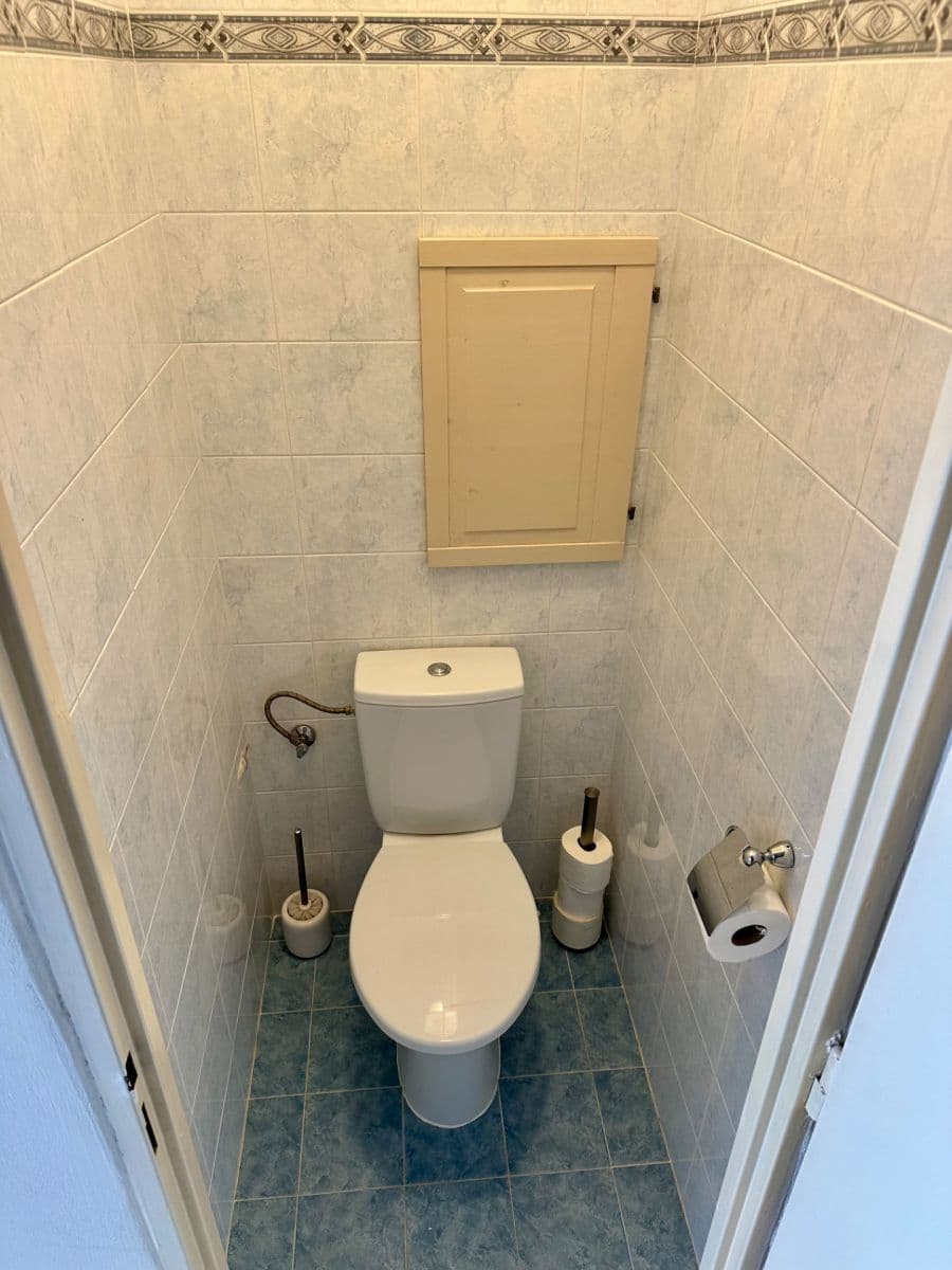 Prenájom bytu 1-izbový 28 m², Nad Lesním divadlem, Praha, Praha Prenájom bytu 1-izbový 28 m², Nad Lesním divadlem, Praha, Praha
